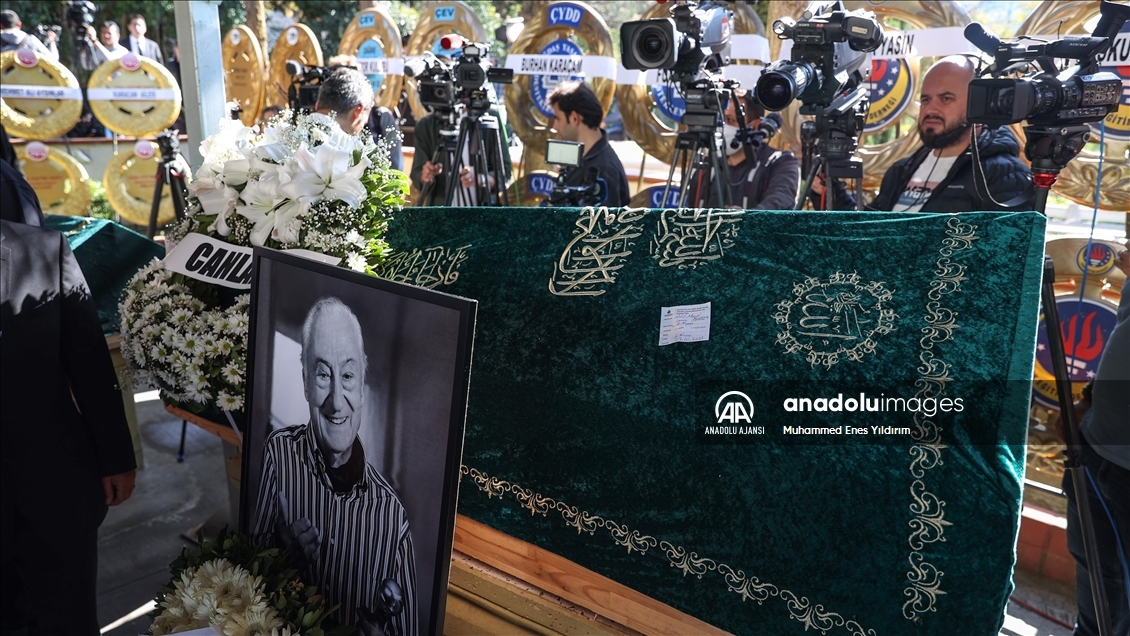 Halit Kıvanç son yolculuğuna uğurlandı