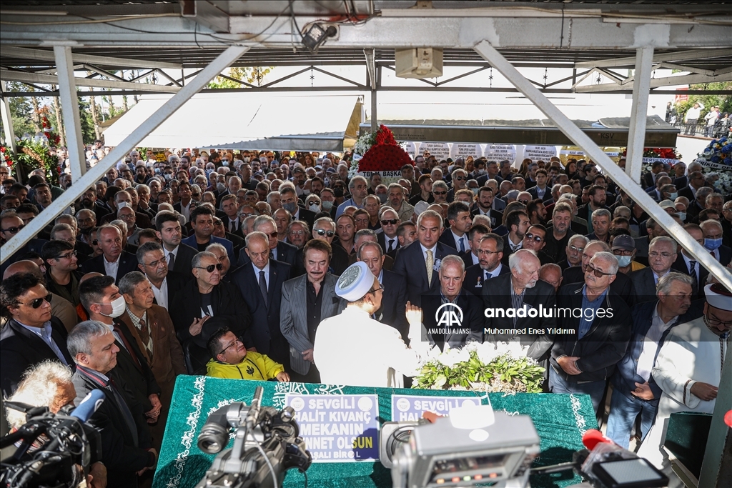 Halit Kıvanç son yolculuğuna uğurlandı