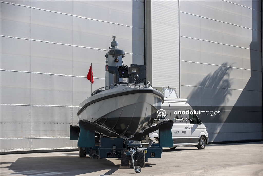 تولید اولین شناور مسلح و بدون سرنشین ترکیه ادامه دارد 