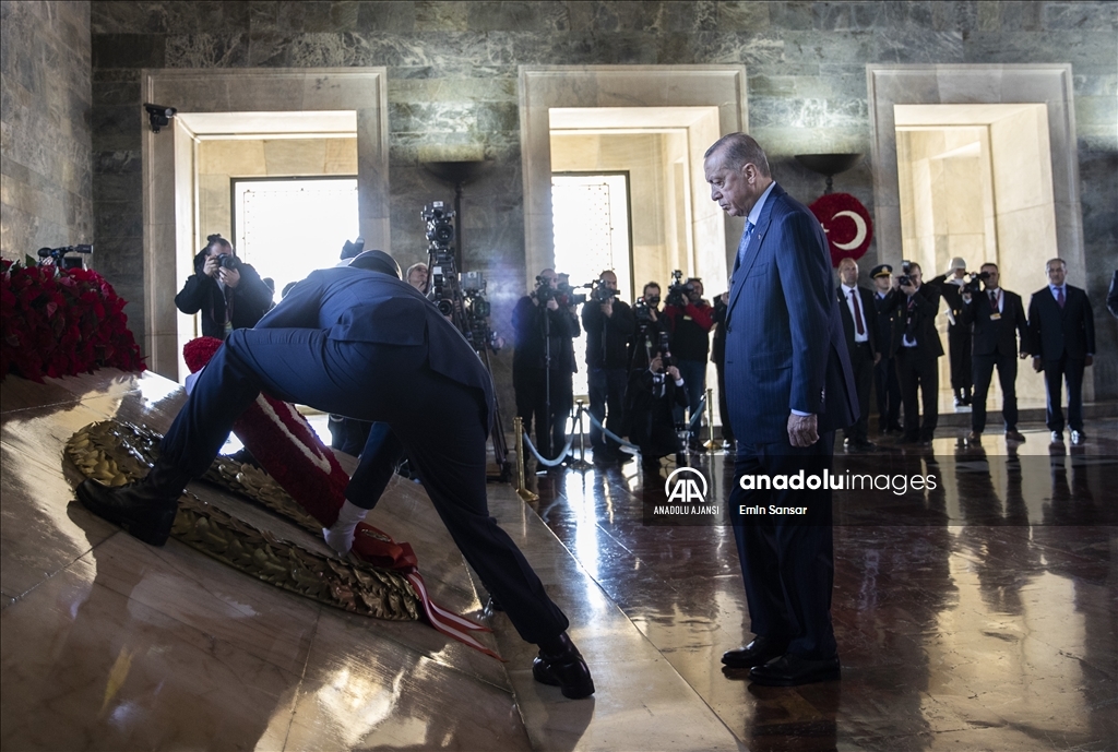 Cumhurbaşkanı Erdoğan başkanlığındaki devlet erkanı, Cumhuriyet Bayramı dolayısıyla Anıtkabir'i ziyaret etti