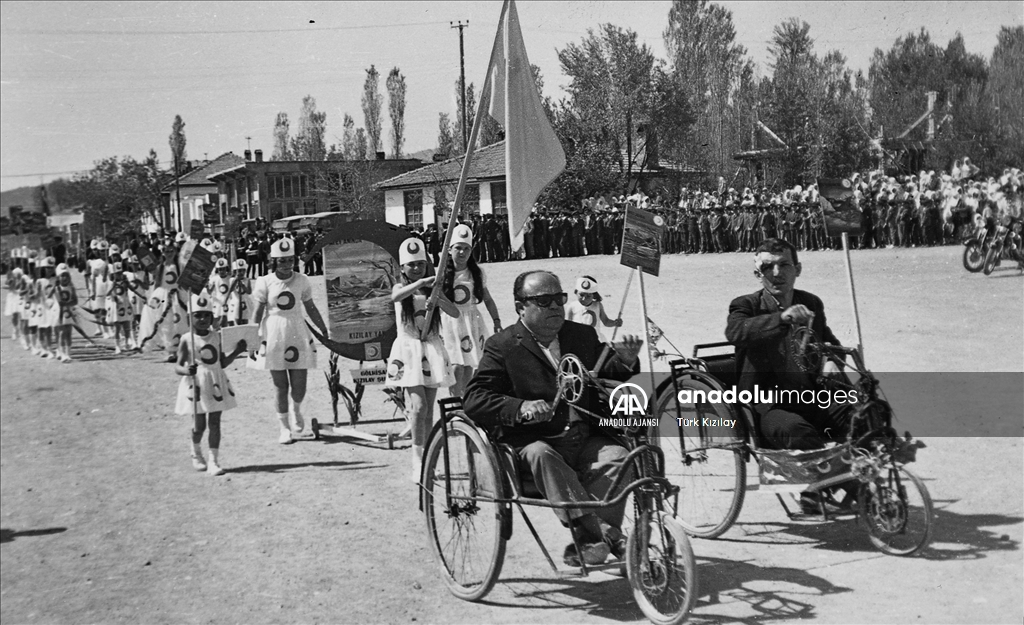 Türk Kızılay bir buçuk asırlık geçmişiyle insanlığın umudu oluyor