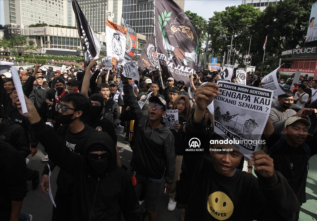 Pendukung sepak bola desak pihak berwenang usut tuntas tragedi Kanjuruhan