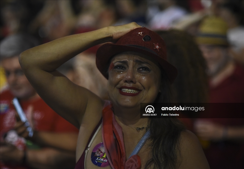 Luiz Inacio Lula da Silva terpilih sebagai Presiden Brasil