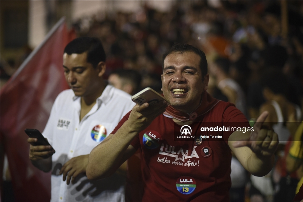 Luiz Inacio Lula da Silva terpilih sebagai Presiden Brasil