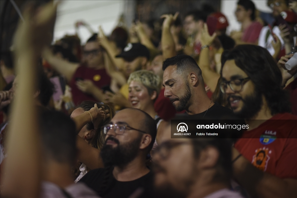Luiz Inacio Lula da Silva terpilih sebagai Presiden Brasil