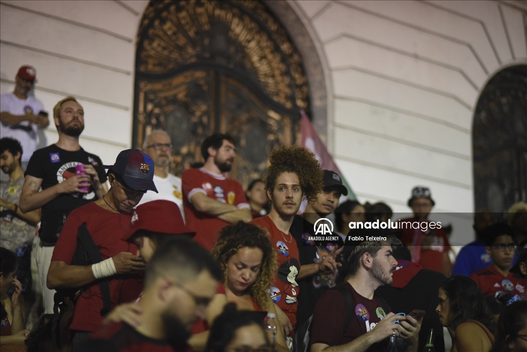 Luiz Inacio Lula da Silva terpilih sebagai Presiden Brasil