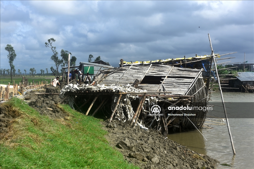 Bangladeş'teki tropikal fırtına Sitrang sonrası Çitagong kentinde oluşan hasar