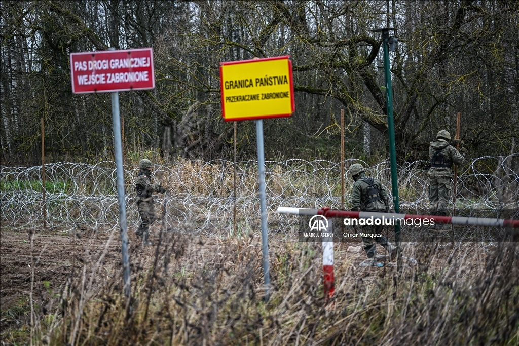 Poland starts to build barbed wire fence with Russian exclave Kaliningrad