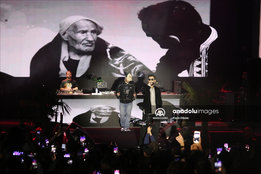 Urfalılar "Harran Pamuk Sanat Ve Müzik Festivali"nde eğlendi