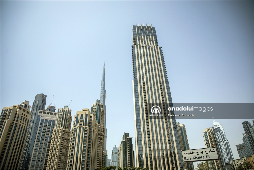 Burc Halife dünyanın en yüksek bina olma özelliğini elinde tutuyor
