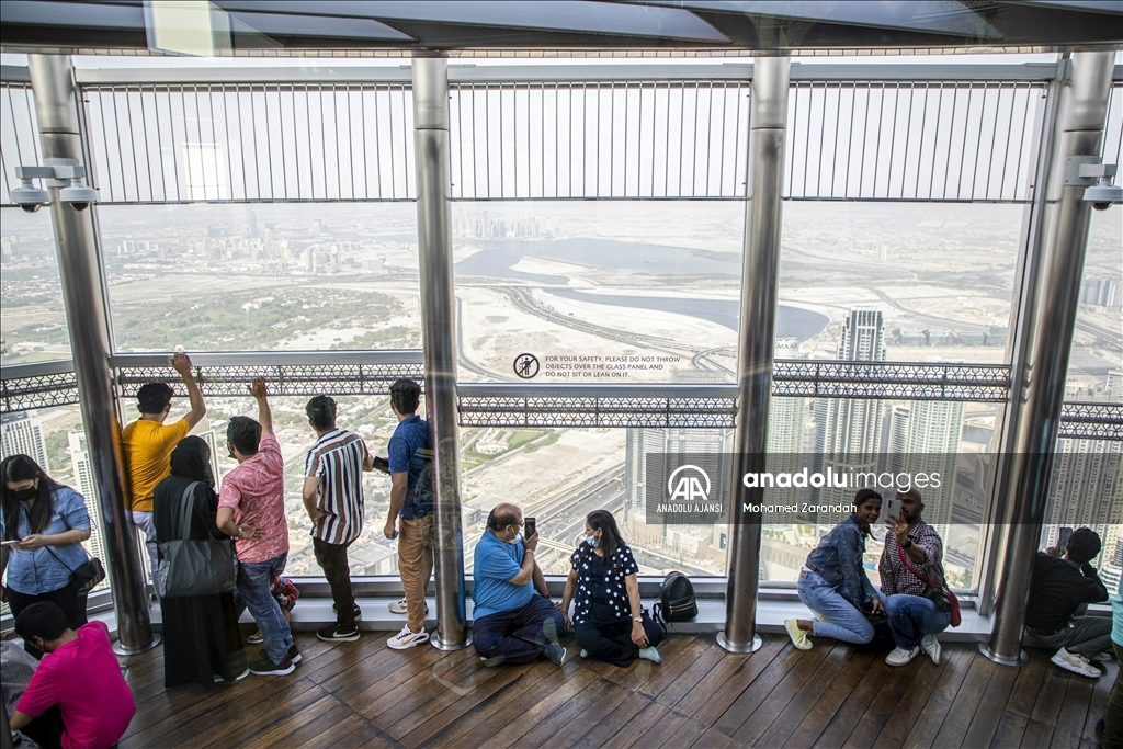 Burc Halife dünyanın en yüksek bina olma özelliğini elinde tutuyor