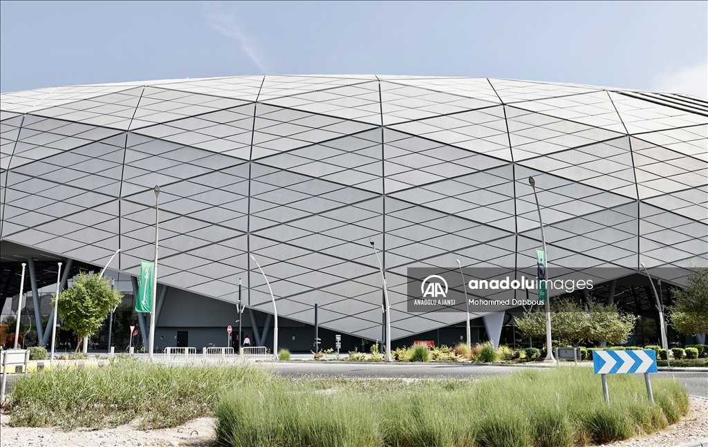 Güneş hareket ettikçe renk değiştiriyor: Education City Stadı