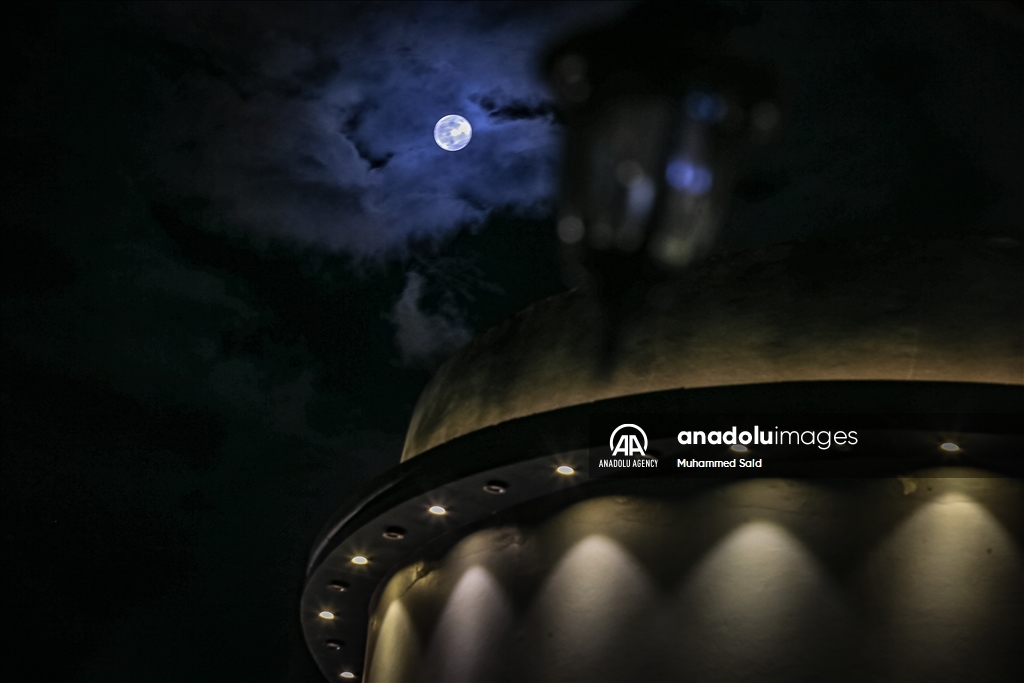Lunar eclipse in Syria's Idlib