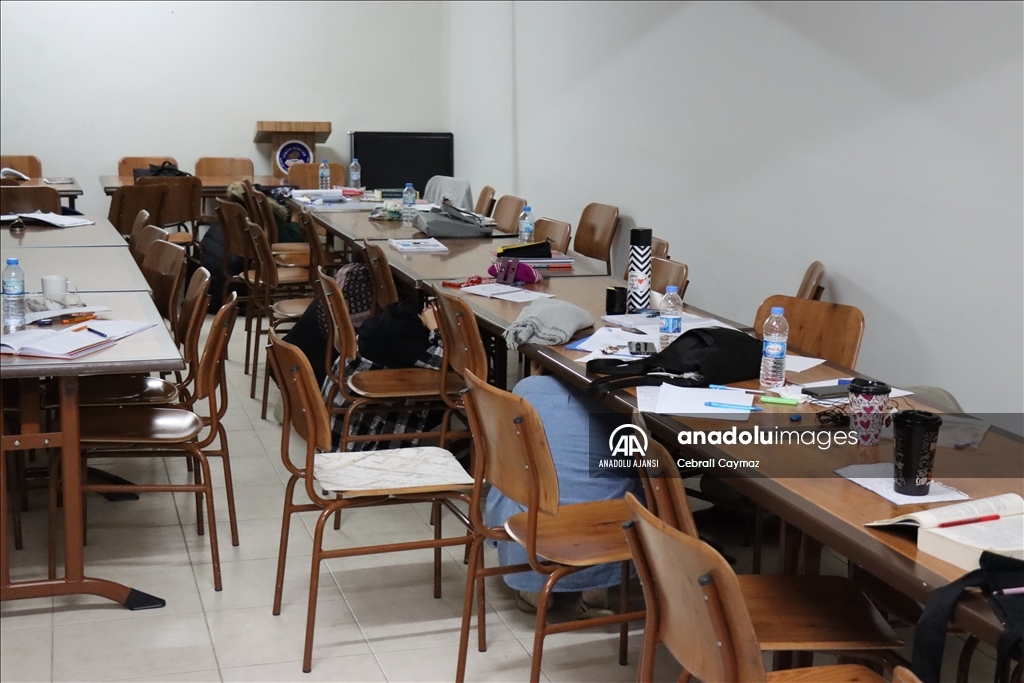 Kilis'te "Deprem Anı, Çök Kapan Tutun ve Tahliye" tatbikatı yapıldı