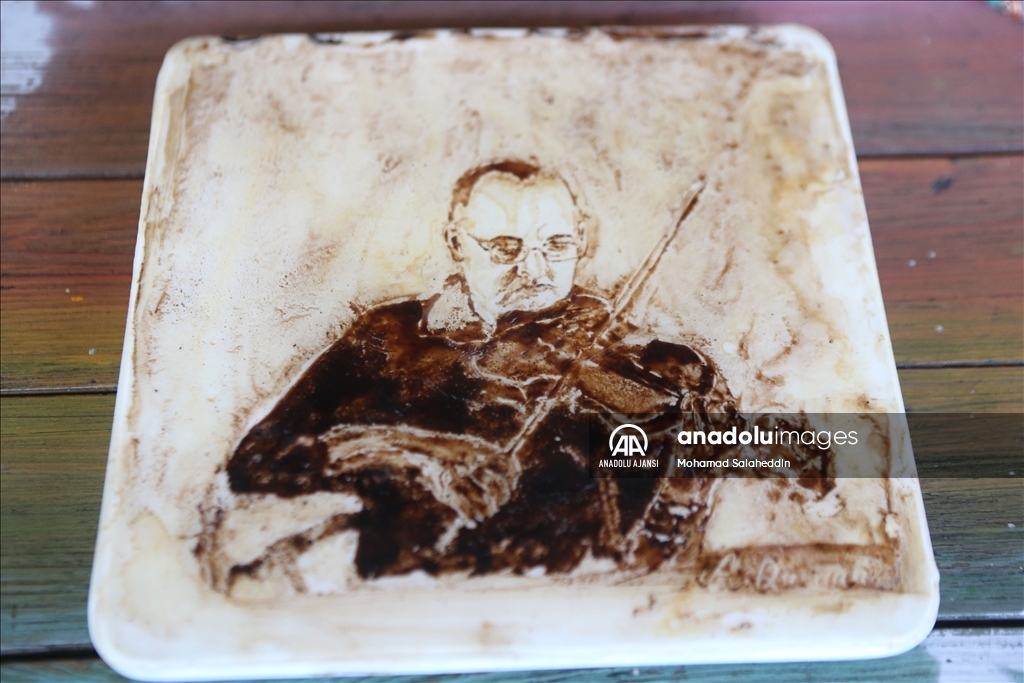 Ürdünlü ressam, aşk acısını unutmak için başladığı kahveyle çizim sanatını ileri boyutlara taşıdı