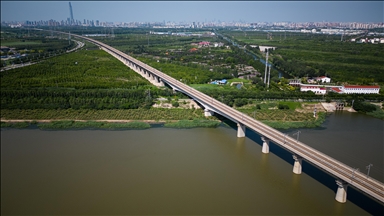 Çin'deki Tianjin Büyük Köprüsü