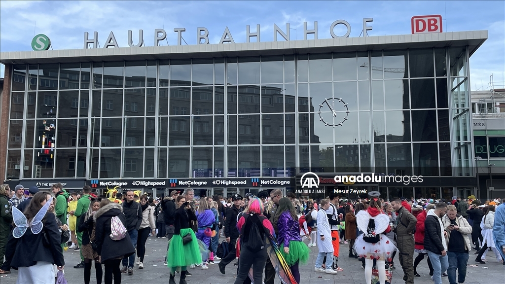 Almanya'da "5. Mevsim" karnaval sezonu başladı