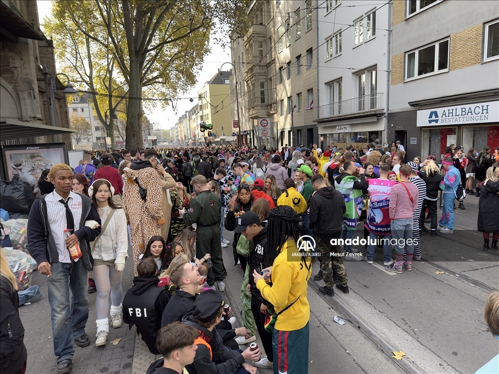 Almanya'da "5. Mevsim" karnaval sezonu başladı
