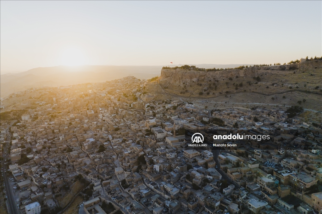 Mardin'de bazı tarihi mekanlar dron ile görüntülendi