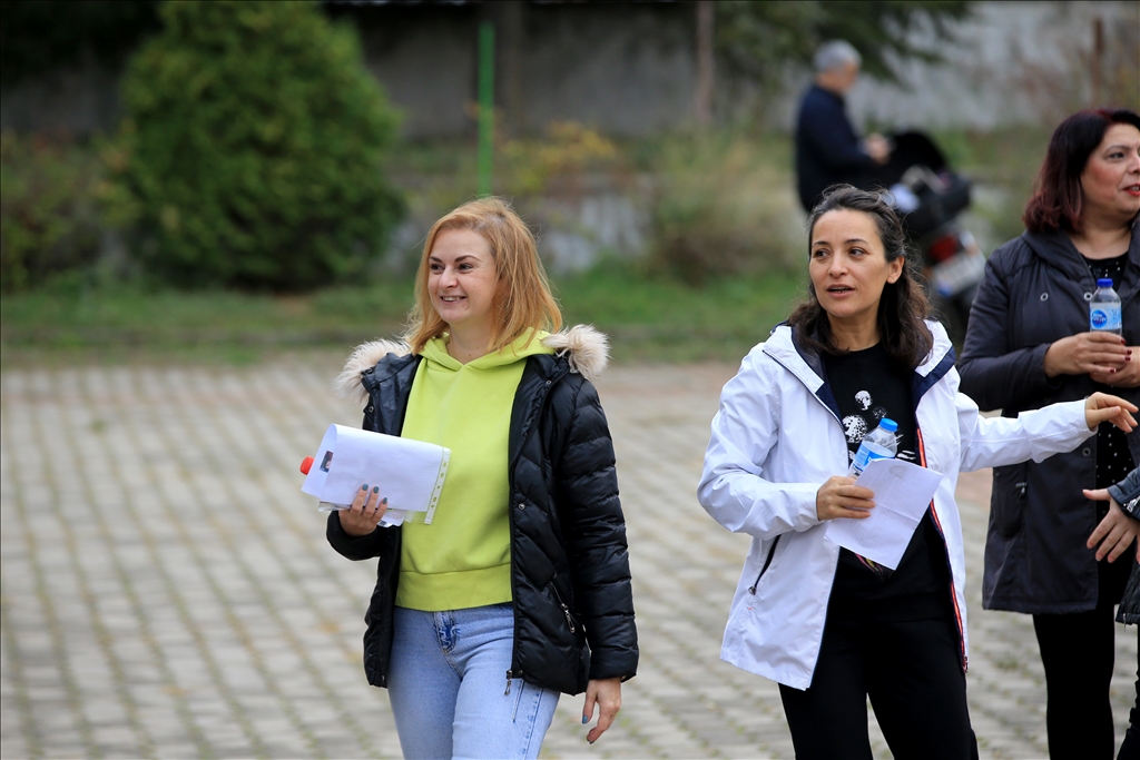 Öğretmenlik Kariyer Basamakları Sınavı Başladı - Anadolu Ajansı