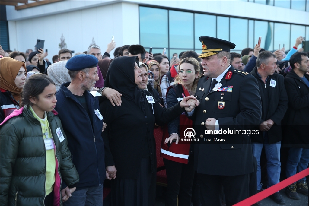 Şehit İsmail Ünal'ın cenazesi Ordu-Giresun Havalimanı'na getirildi