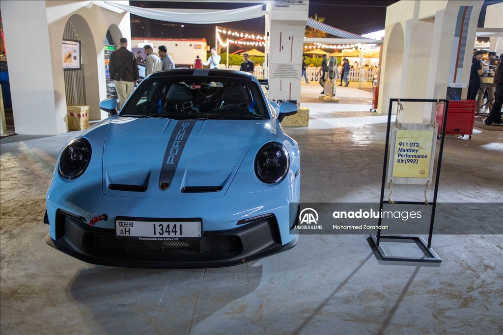 Dubai'de Porsche Festivali