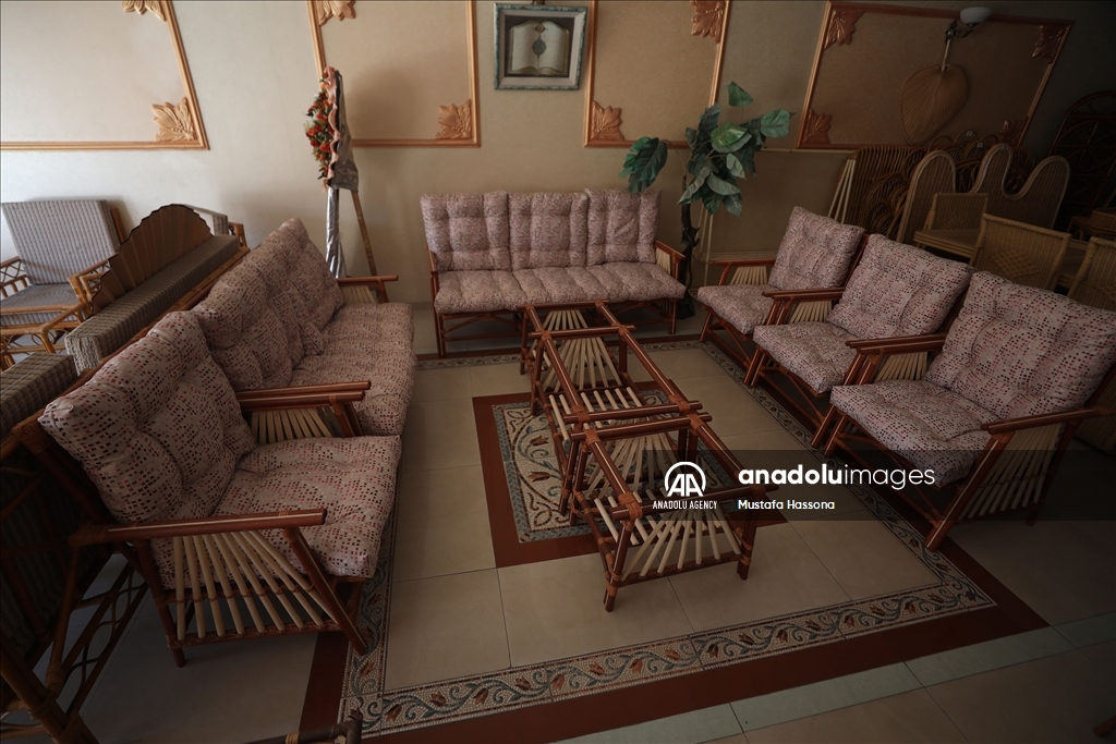 مشغولات الخيزران في غزة.. حرفة عريقة تقاوم الفناء