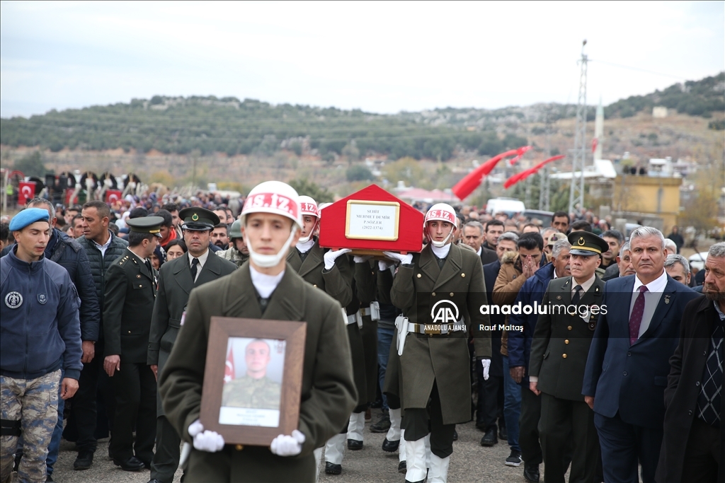 Şehit Piyade Er Mehmet Demir, Adıyaman'da son yolculuğuna uğurlandı