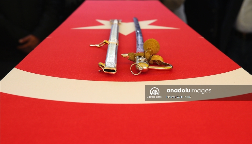Şehit Piyade Teğmen Duabey Onur Öztürkmen Gaziantep’te son yolculuğuna uğurlandı
