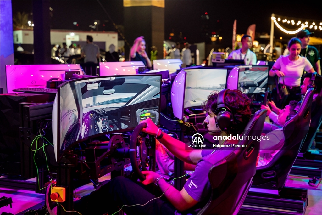 Dubai'de Porsche Festivali