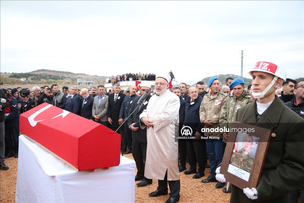 Şehit Piyade Er Mehmet Demir, Adıyaman'da son yolculuğuna uğurlandı