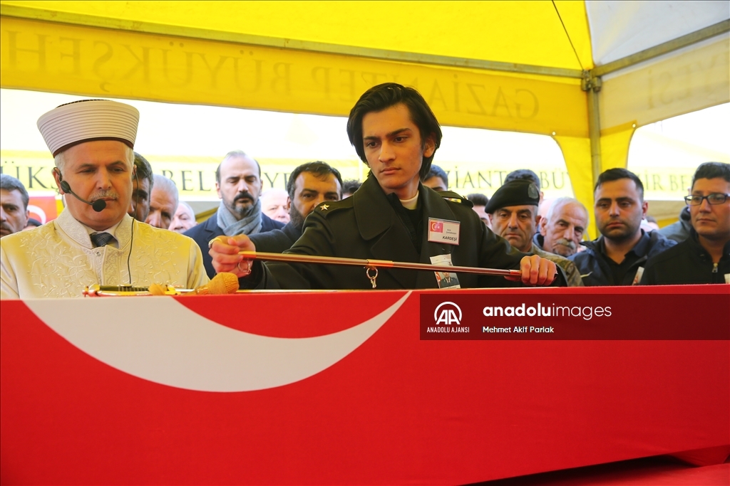 Şehit Piyade Teğmen Duabey Onur Öztürkmen Gaziantep’te son yolculuğuna uğurlandı