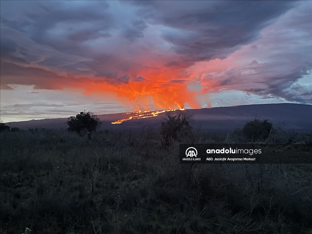 Dünyanın en büyük aktif yanardağı Mauna Loa 38 yıl sonra harekete geçti