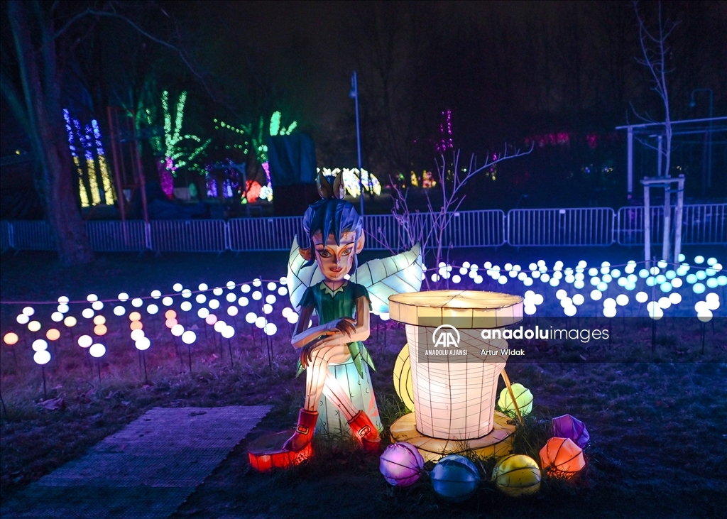 Krakow'daki ışık bahçesi bu yıl Peter Pan temasıyla ziyaretçileriyle buluştu