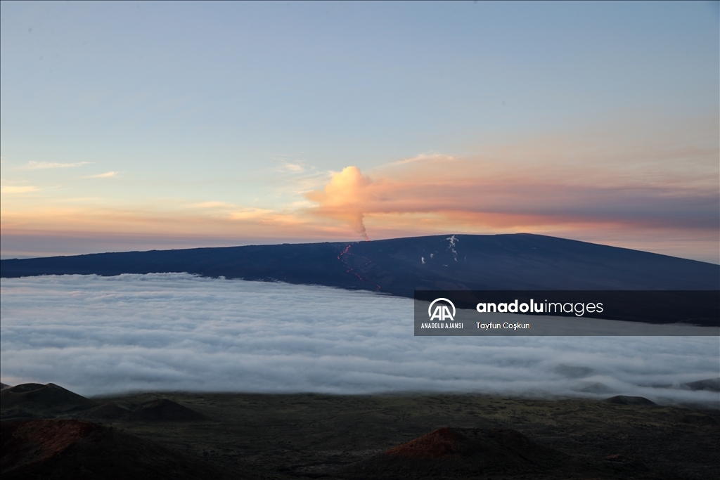 38 yıl sonra harekete geçen, Dünya'nın en büyük aktif yanardağı Mauna Loa'da gün doğumu