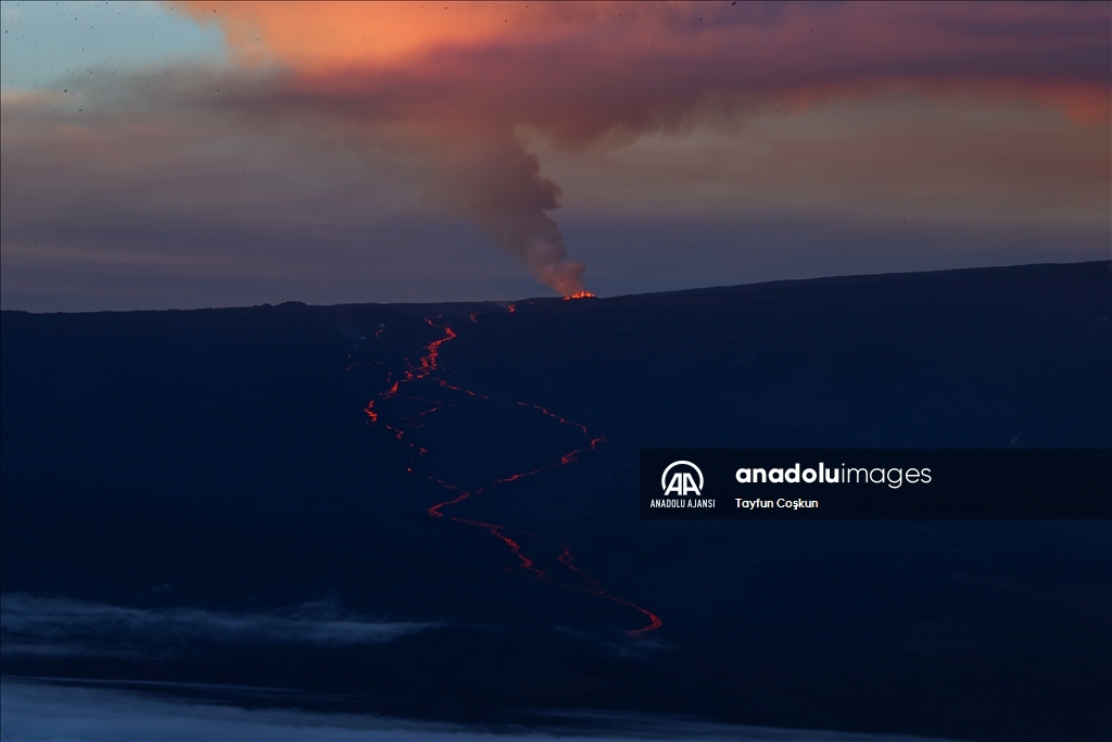 38 yıl sonra harekete geçen, Dünya'nın en büyük aktif yanardağı Mauna Loa'da gün doğumu