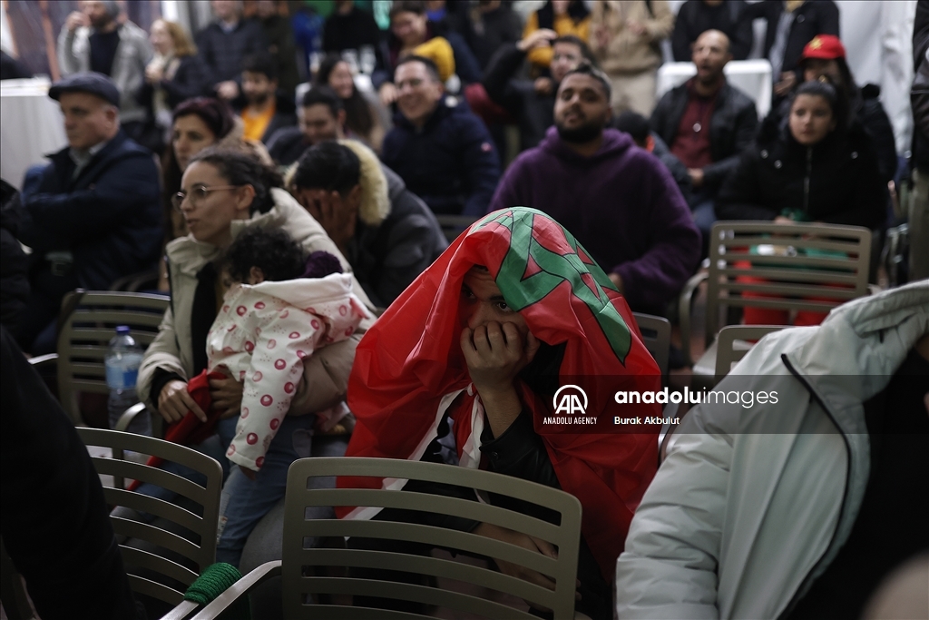 شادی خیابانی مردم مراکش پس از شکست اسپانیا در جام جهانی