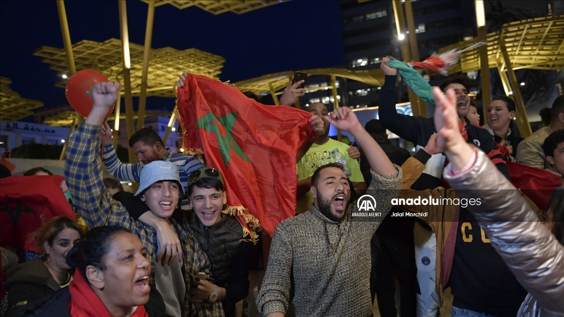 شادی خیابانی مردم مراکش پس از شکست اسپانیا در جام جهانی
