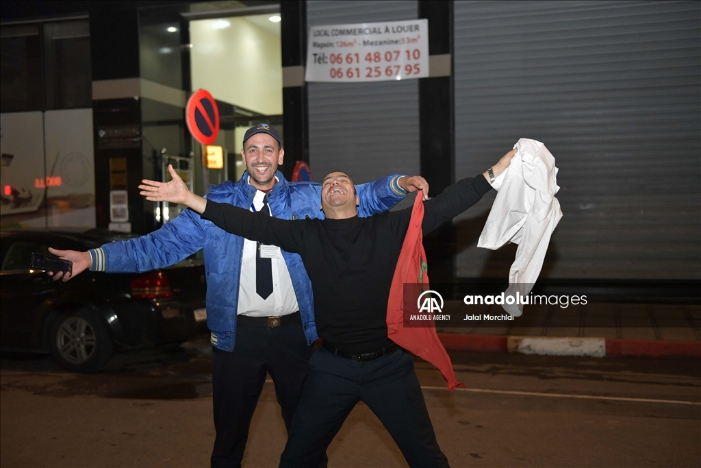 شادی خیابانی مردم مراکش پس از شکست اسپانیا در جام جهانی
