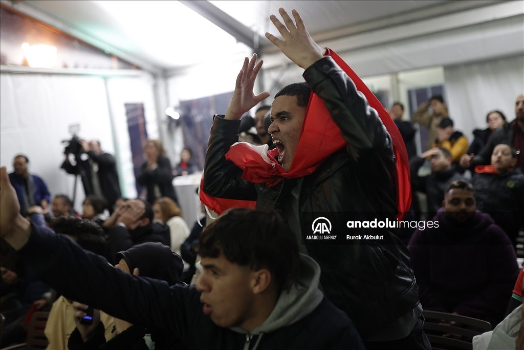 شادی خیابانی مردم مراکش پس از شکست اسپانیا در جام جهانی