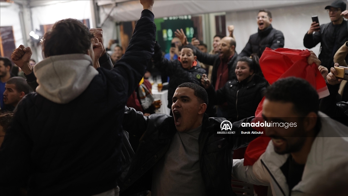 شادی خیابانی مردم مراکش پس از شکست اسپانیا در جام جهانی