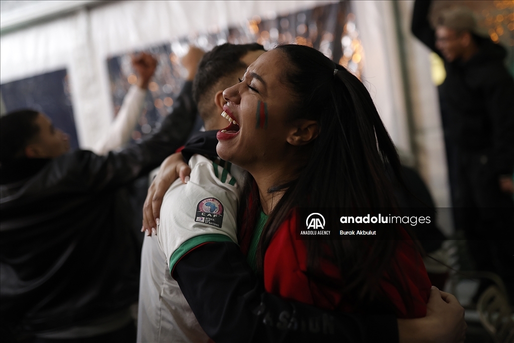 شادی خیابانی مردم مراکش پس از شکست اسپانیا در جام جهانی