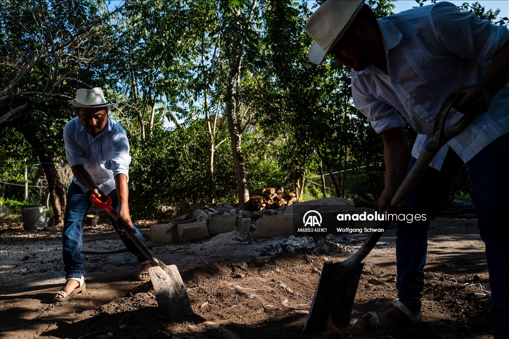 Touristic and Mayan culinary aspects of Mexico's Yucatan