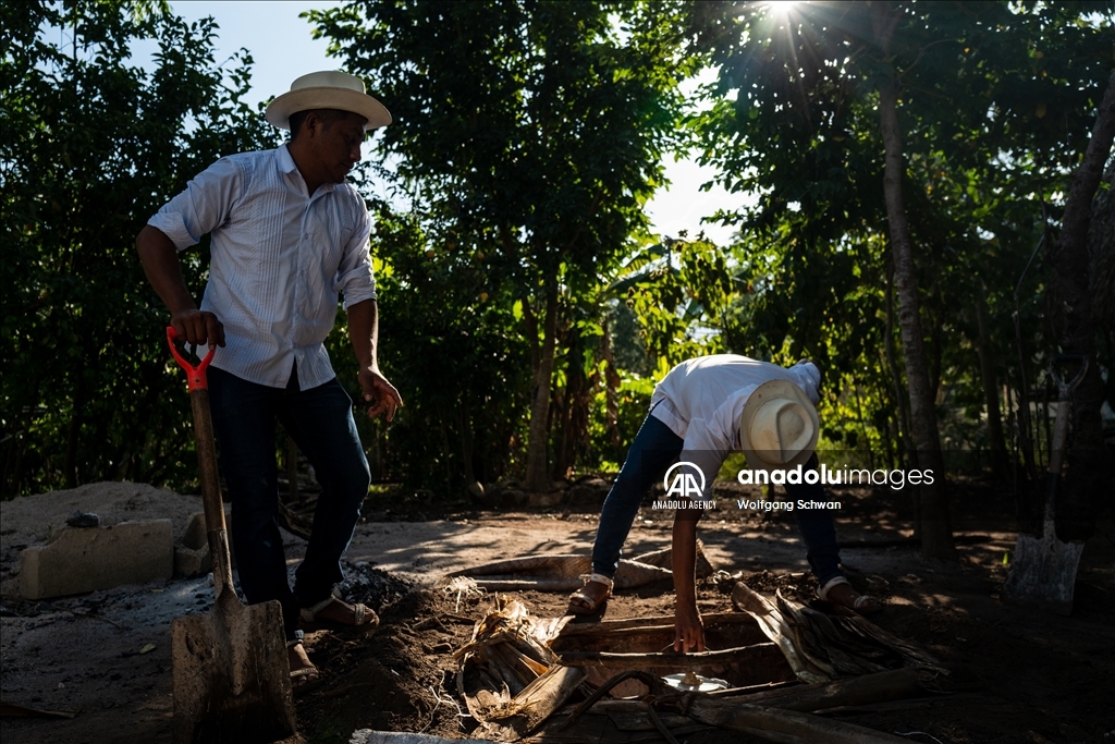 Touristic and Mayan culinary aspects of Mexico's Yucatan