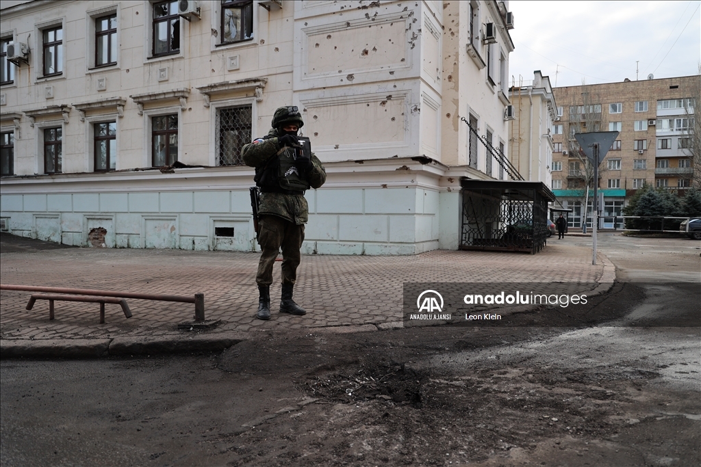 Donetsk bölgesine düzenlenen saldırıda hastane ve opera binası zarar gördü