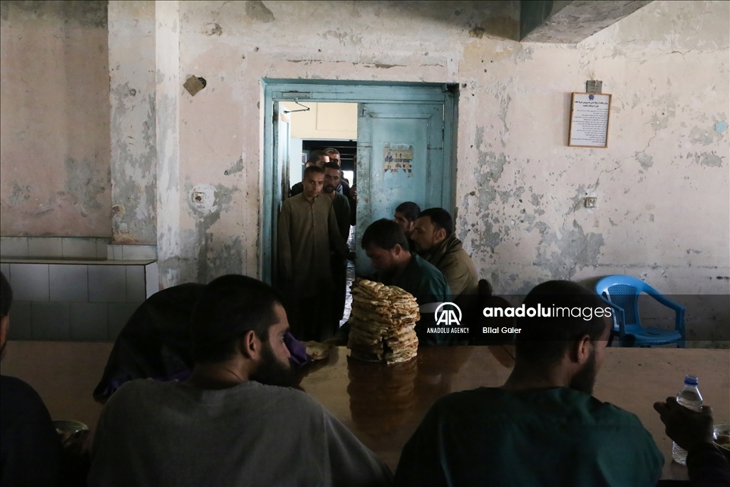 وضعیت بغرنج معتادان به مواد مخدر در بیمارستان ابن سینای کابل 