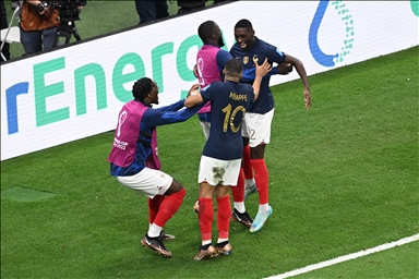 Franca mposht Marokun në gjysmëfinalen e Kupës së Botës 