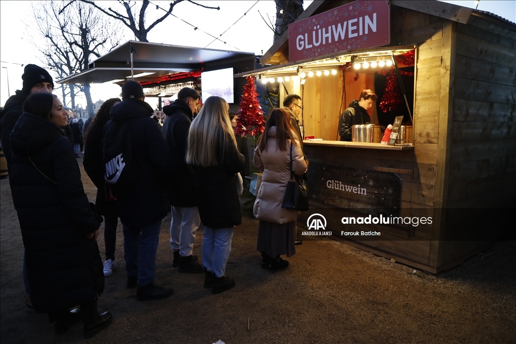 Amsterdam'da Noel hazırlıkları