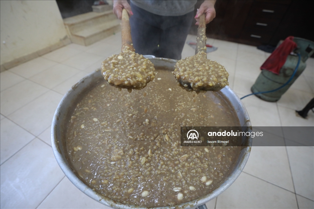 بحلوى "بربارة".. قرية فلسطينية تحيي رحيل قديسة قتلها الوثنيون