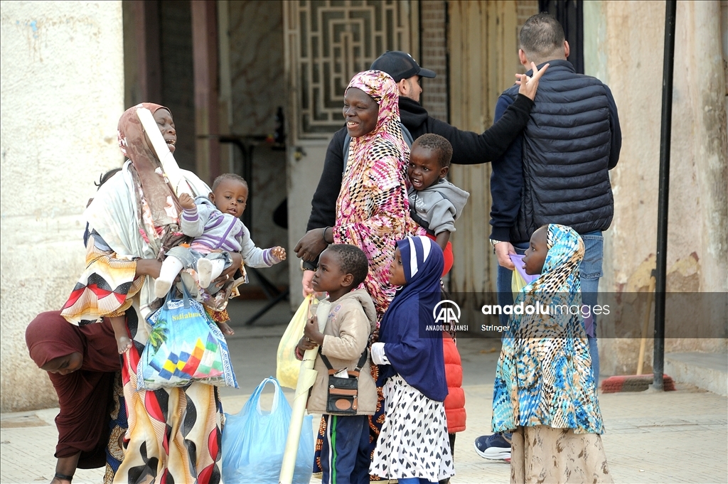 Cezayir'de Uluslararası Göçmenler Günü